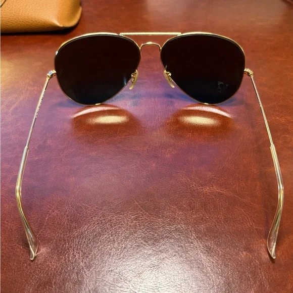 Ray-Ban Gold Aviator Sunglasses RB3026 - Picture 4 of 6